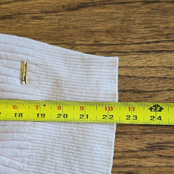 T Tahari Soft Pink Lightweight Ribbed Sweater - Women's Size M - Picture 6 of 9